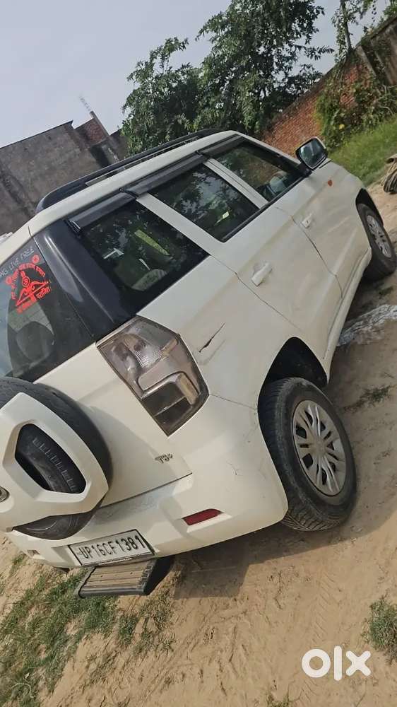 Mahindra Tuv 300 2019 Diesel 200000 Km Driven