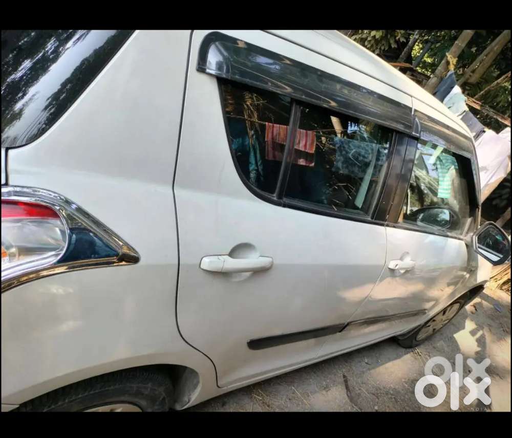 Maruti Suzuki Swift 2012