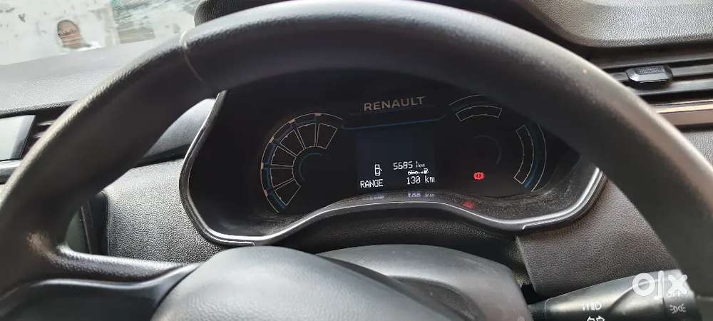 Renault Triber Rxl Amt 2024 Model Petrol 7 Seater Car
