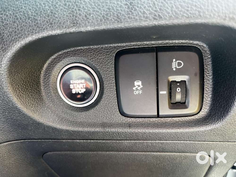Hyundai Alcazar Prestige, 2022, Petrol