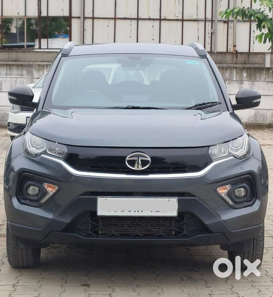 Tata Nexon 1.2 Revotron Xma Amt (s), 2023, Petrol