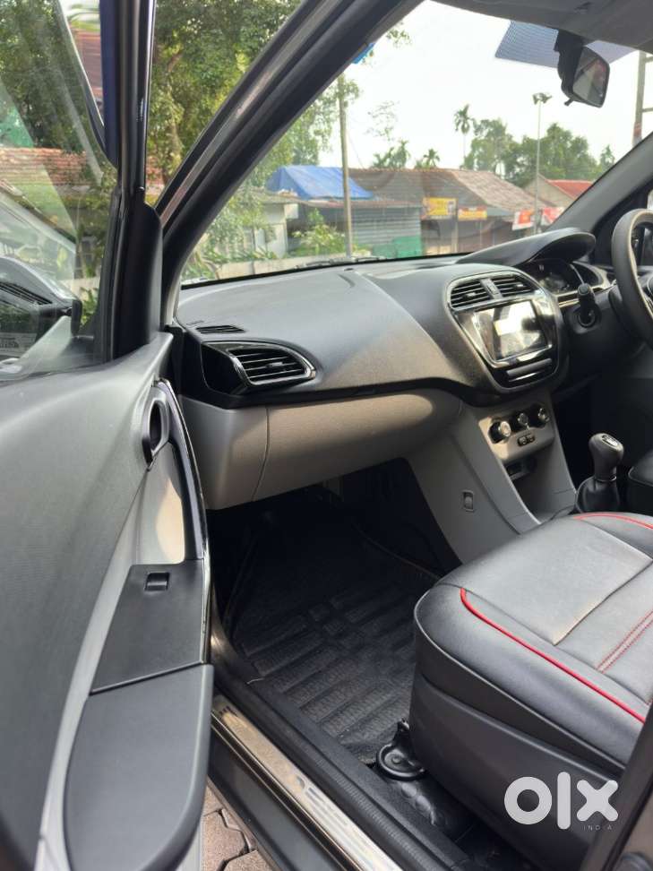 Tata Tiago, 2020, Petrol