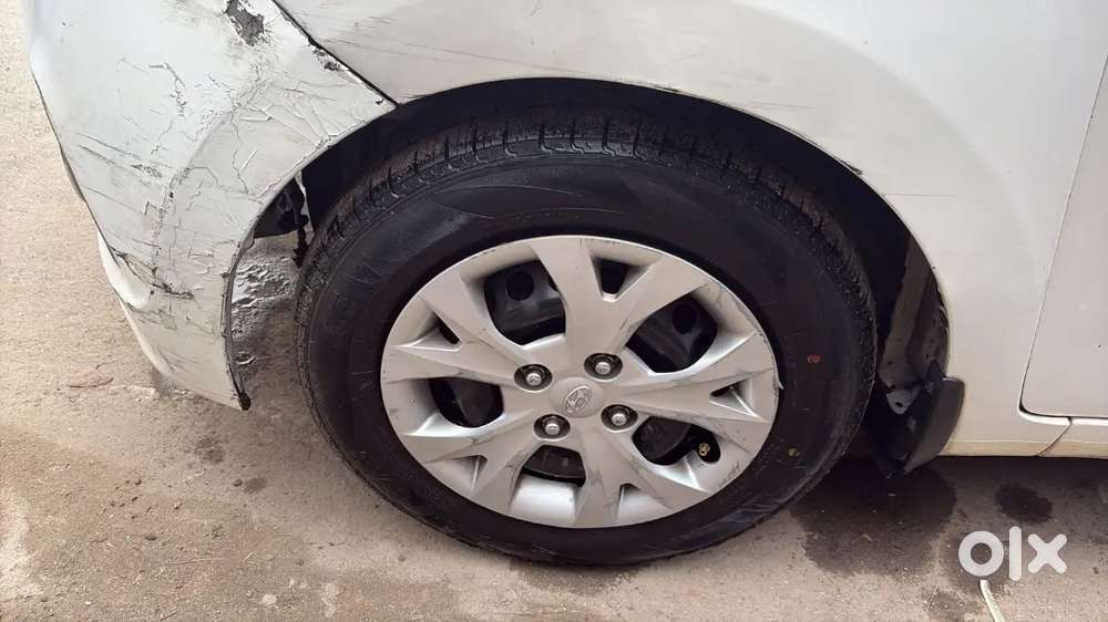 Car For Sale 25000 Km.run On Service Record Genuine