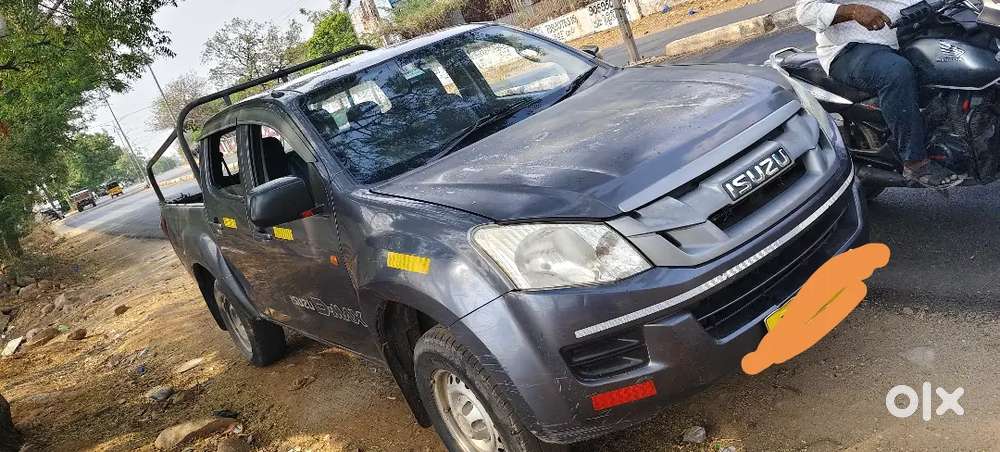 Isuzu D-max 2019 Diesel 200000 Km Driven Camper