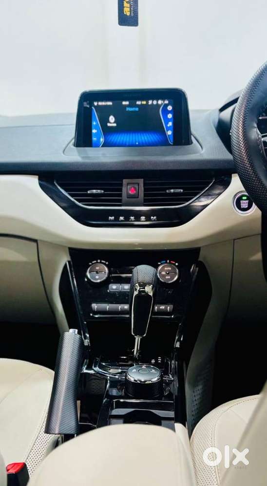 Tata Nexon 1.2 Revotron Xza Plus (l) Dual Tone, 2023, Petrol