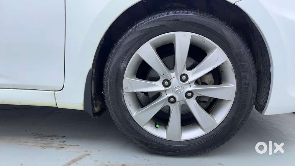 Hyundai Verna 1.6 Vtvt Sx, 2012, Petrol