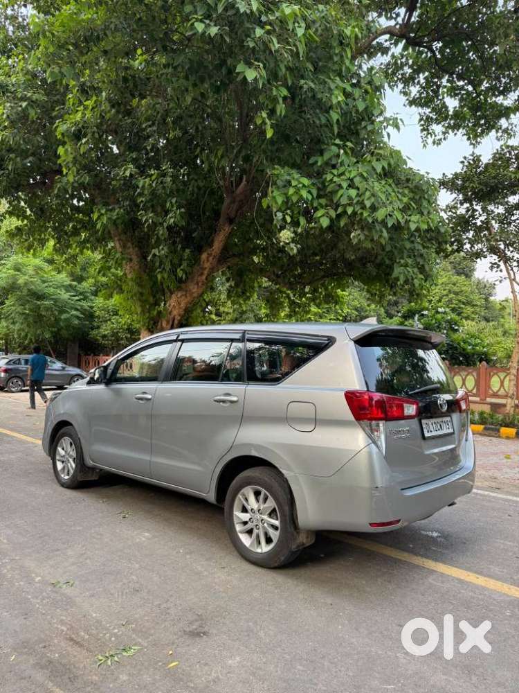 Toyota Innova Crysta 2.4 G Mt, 2023, Diesel