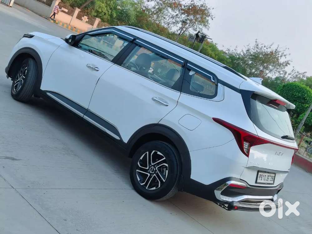 Kia Carens Luxury Plus 1.5 Turbo Imt (6 Str) 2023 - Top Model