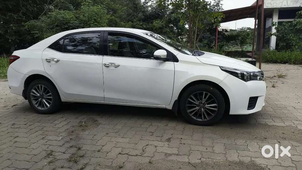 Toyota Corolla Altis 2014 Variant