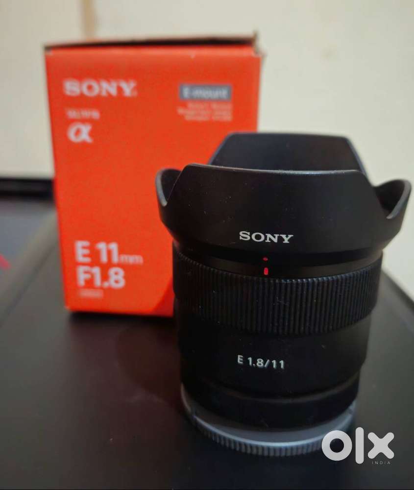 Sony E Mount E 11mm F1.8 APS-C Lens (SEL11F18) Wide-Angle Prime