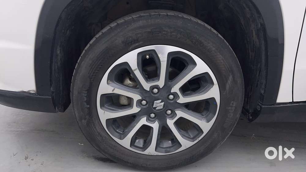 Maruti Suzuki Grand Vitara 1.5 Alpha Plus Intelligent Hybrid Ecvt, 2..