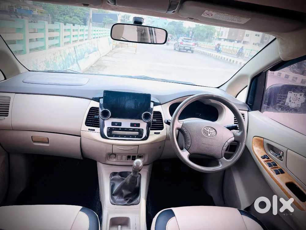 Toyota Innova 2.5 V 2009