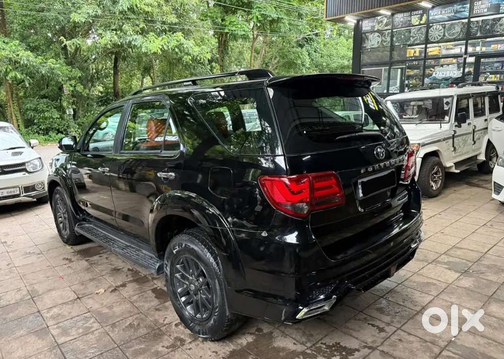 Toyota Fortuner Diesel At 4x2  2013