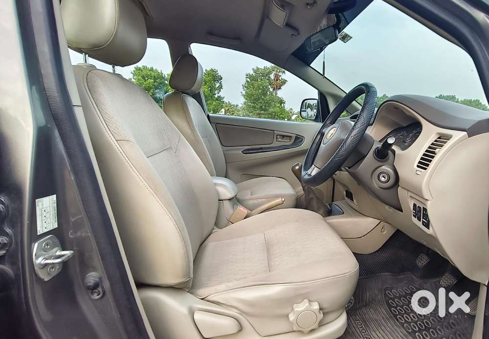 Toyota Innova 2.5 G (diesel) 7 Seater, 2011, Diesel