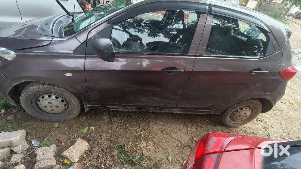 Tata Tiago Xm 2017 Model
