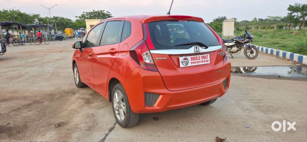 Honda Jazz V Cvt, 2015, Petrol