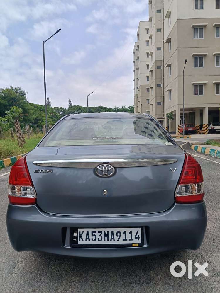 Toyota Etios 2010-2012 V, 2013, Petrol