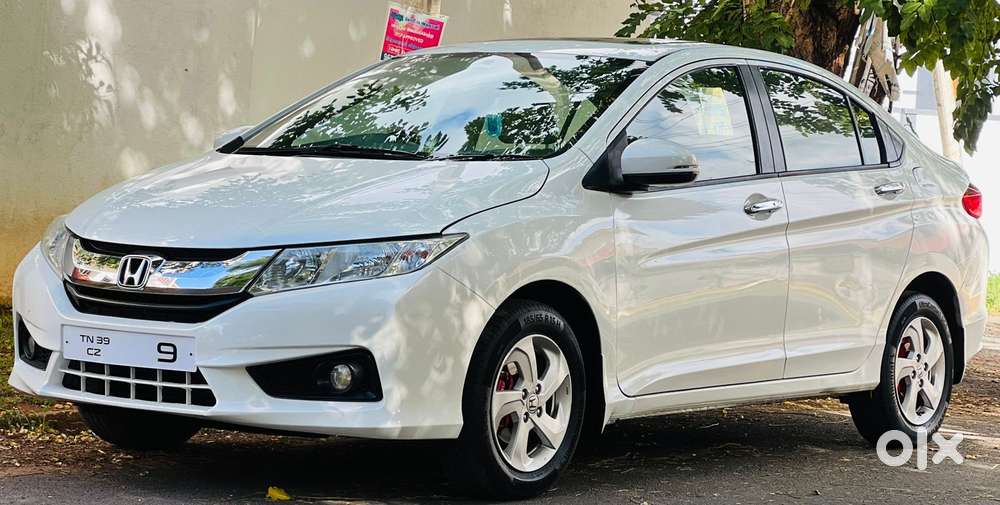 Honda City V At Sunroof I-vtec, 2016, Petrol
