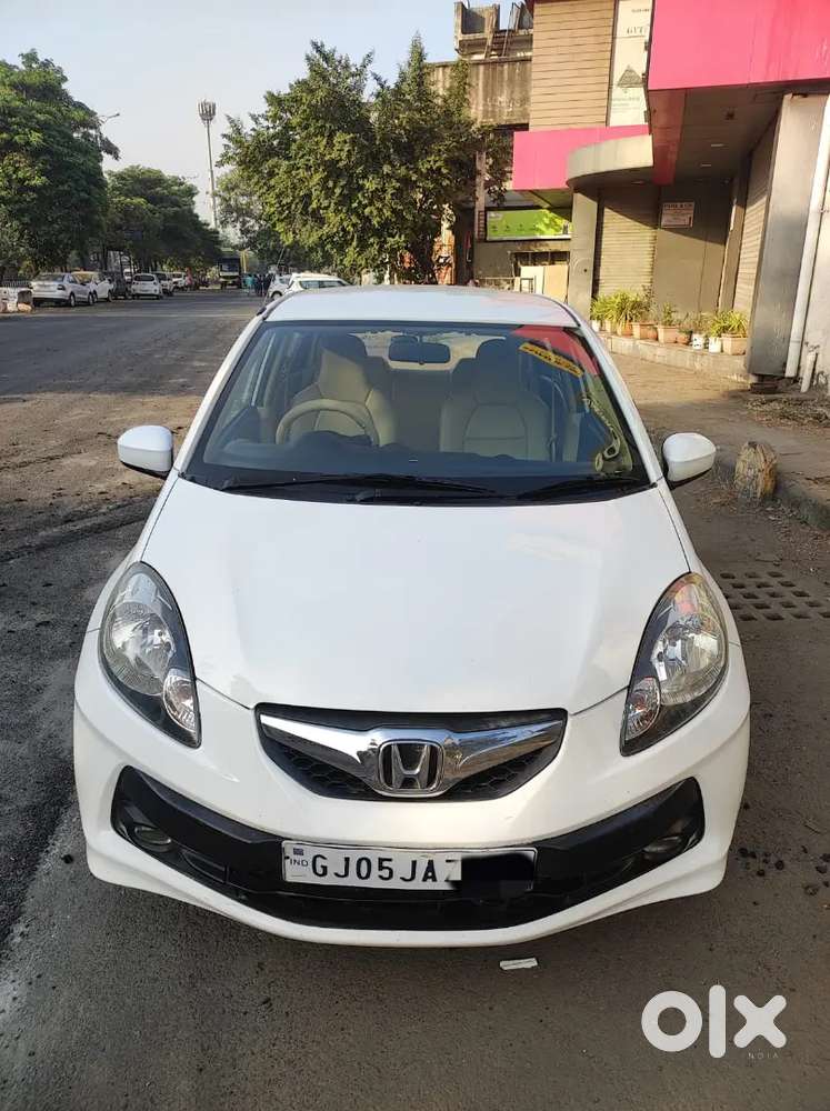 Honda Brio 2012 Petrol Well Maintained