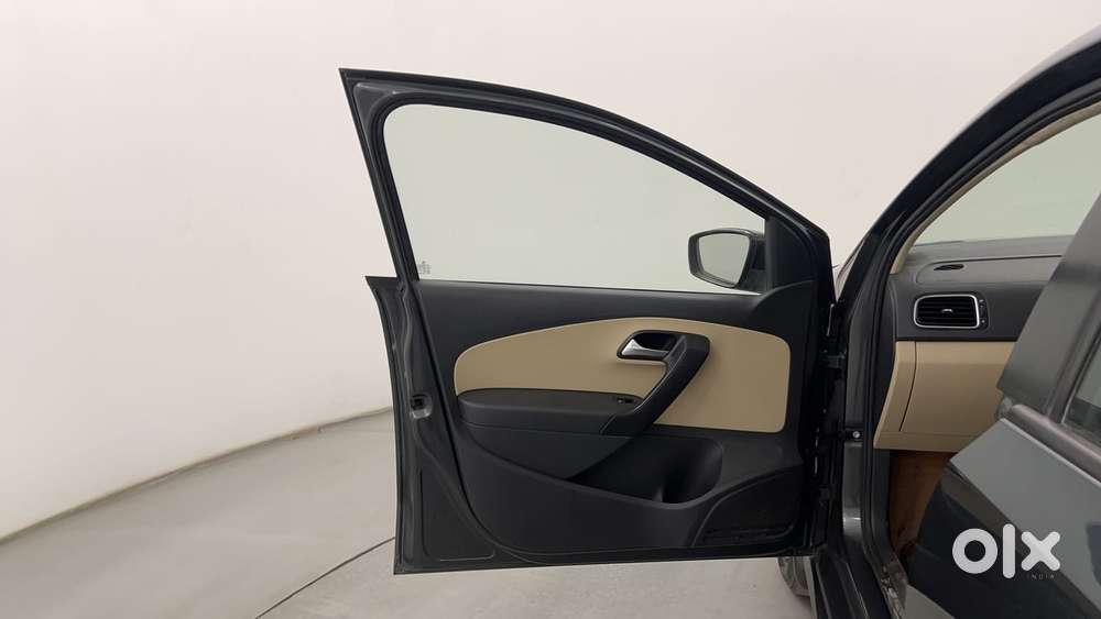 Volkswagen Polo 2009-2013 Petrol Highline 1.2l, 2015, Petrol