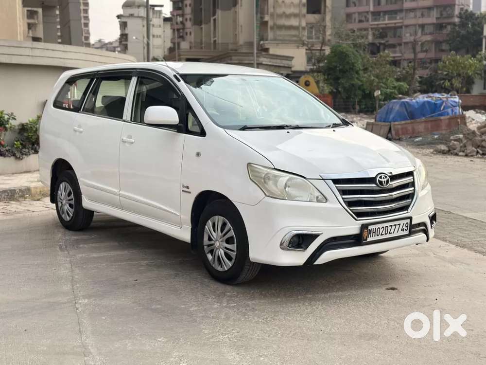 Toyota Innova 2.5 G (diesel) 8 Seater Bs Iv, 2015, Diesel