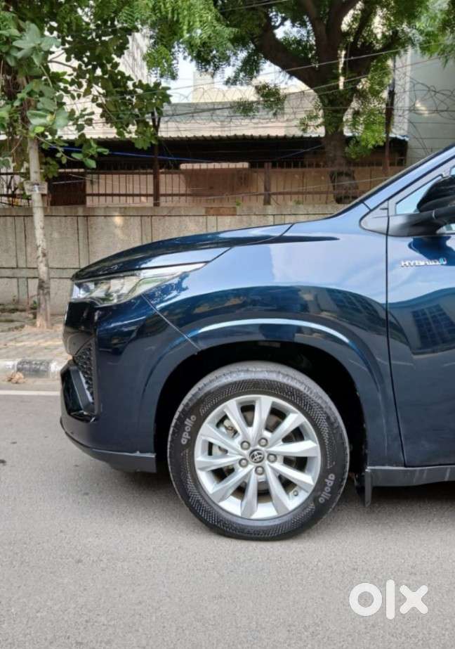 Toyota Innova Hycross 2.0 Vx (o) Hybrid 7 Str, 2024, Petrol
