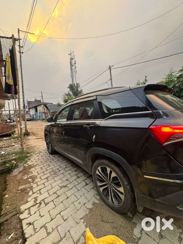 Mg Hector Plus 2021 Diesel 105000 Km Driven