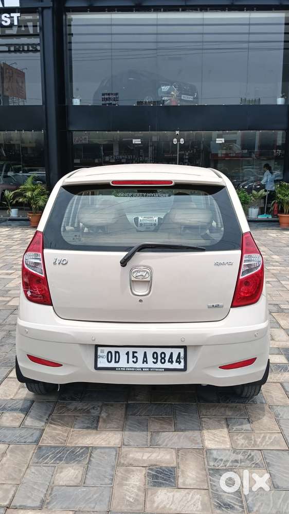 Hyundai I10 Sportz, 2013, Petrol