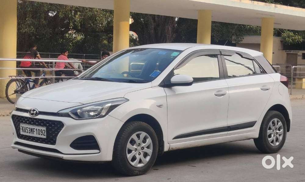 Hyundai I20 Petrol Cvt Magna Executive, 2018, Petrol