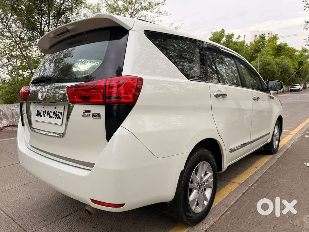 Toyota Innova Crysta 2.8z Automatic, 2017, Diesel