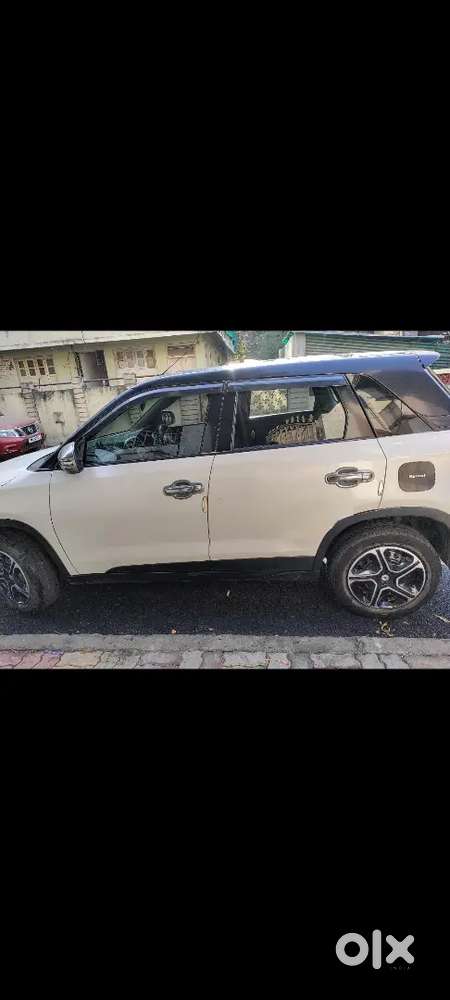 Maruti Suzuki Vitara Brezza 2021 Petrol Well Maintained.