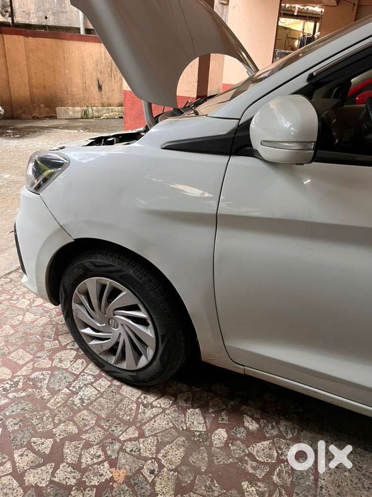 Maruti Ertiga Vxi 2025