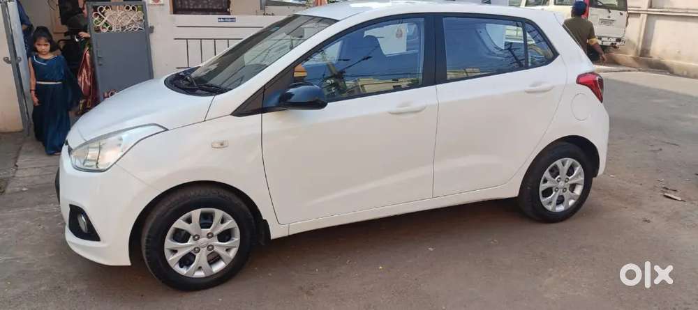 Hyundai Grand I10 2014 Diesel 120000 Km Driven