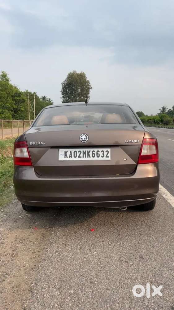 Skoda Rapid Elegance Plus 2015 Model Diesel Automatic