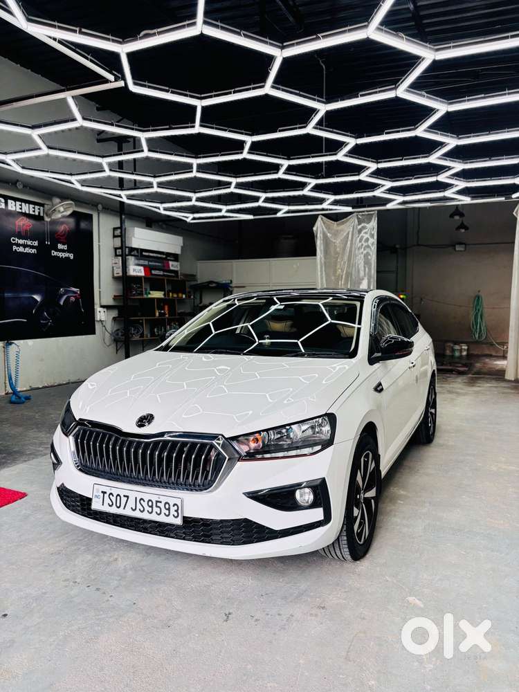 Skoda Slavia Ambition 1.0l Tsi Mt, 2022, Petrol