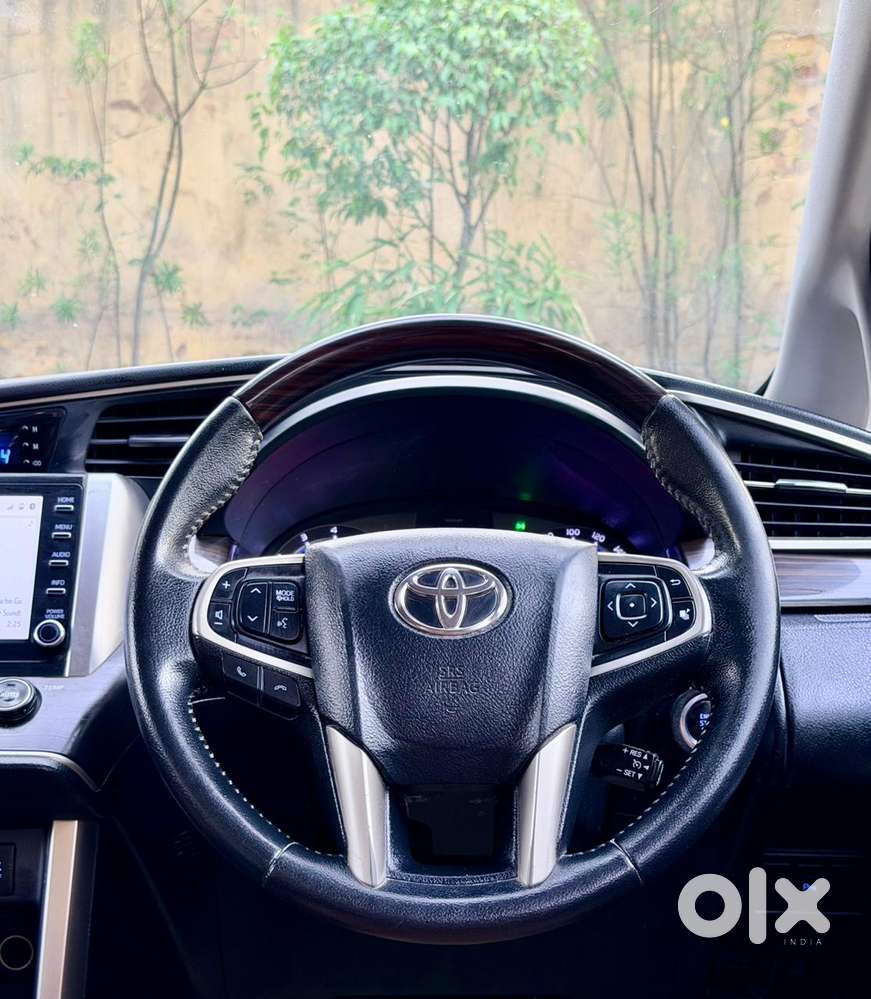 Toyota Innova Crysta [2020-ongoing] 2.7 Zx At 7 Str, 2022, Petrol