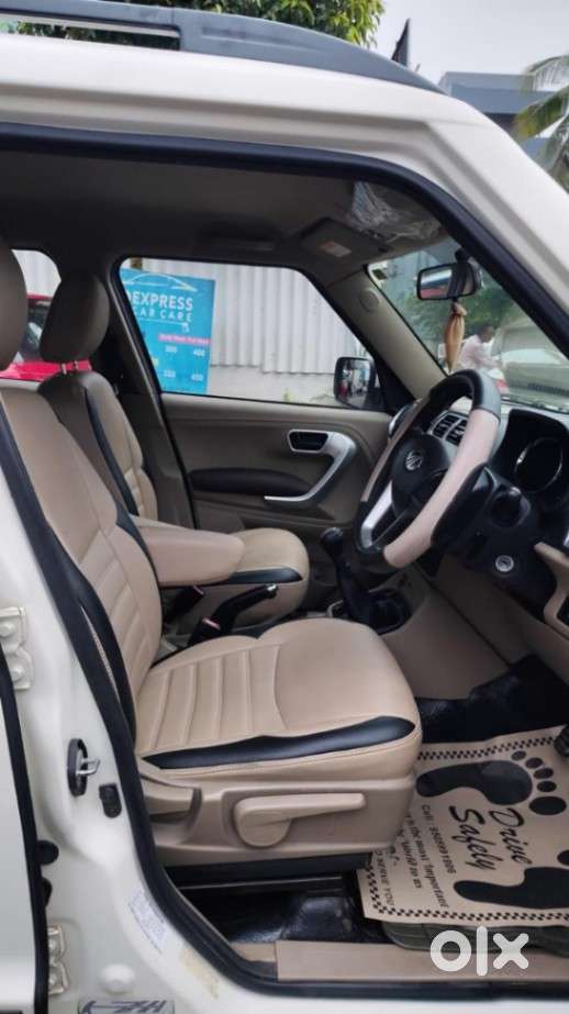 Mahindra Tuv 300 T8, 2019, Diesel