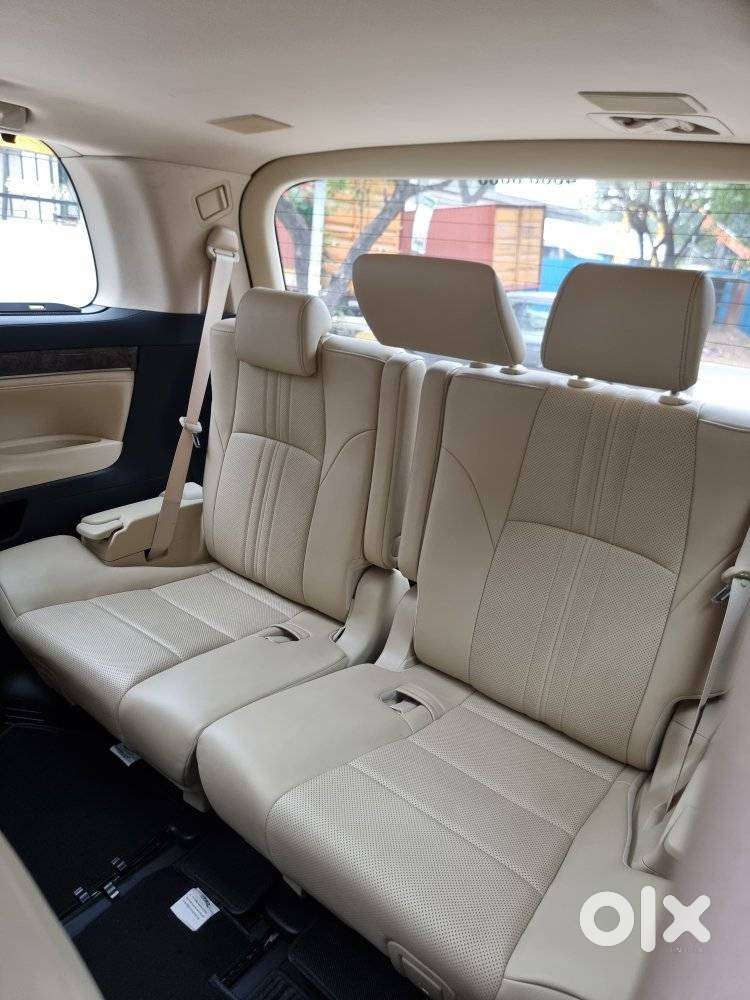 Toyota Vellfire Vip – Executive Lounge, 2022, Petrol
