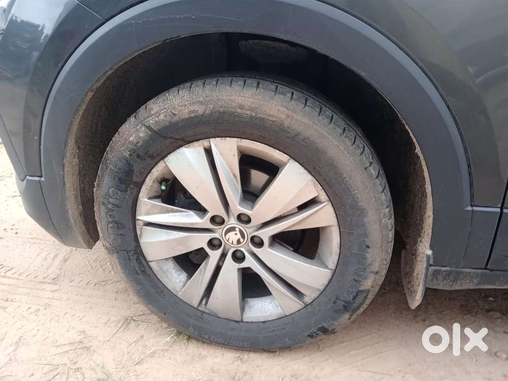 Skoda Kushaq 1.0 Tsi Ambition, 2022, Petrol