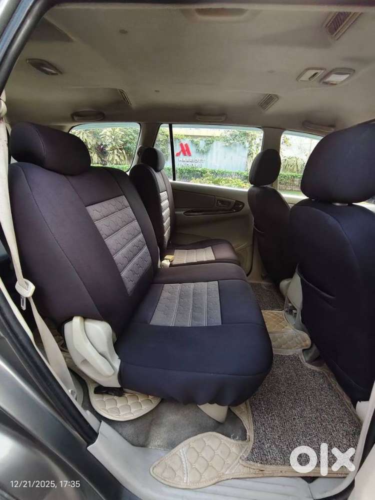 Toyota Innova 2.5 G (diesel) 8 Seater, 2014, Diesel