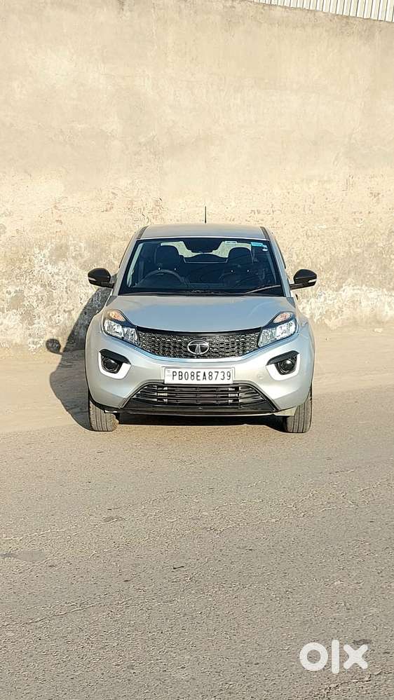 Tata Nexon 1.5 Revotorq Xm (s), 2018, Diesel