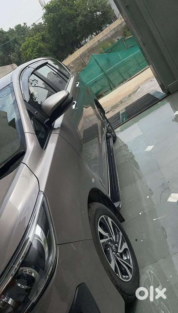 Toyota Innova Crysta 2022 Petrol Well Maintained