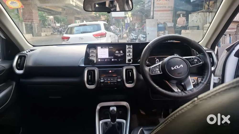 Kia Sonet 2023 Petrol Well Maintained