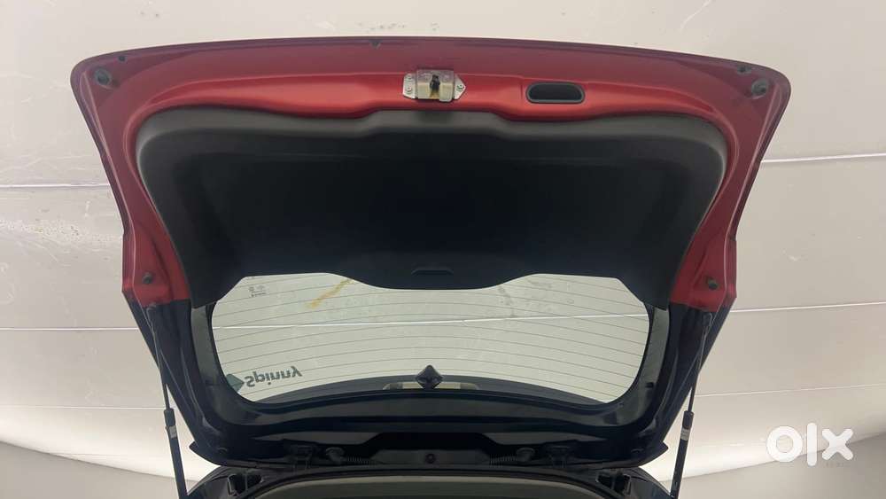 Maruti Suzuki Vitara Brezza Zdi+ Dual Tone Mt, 2016, Diesel