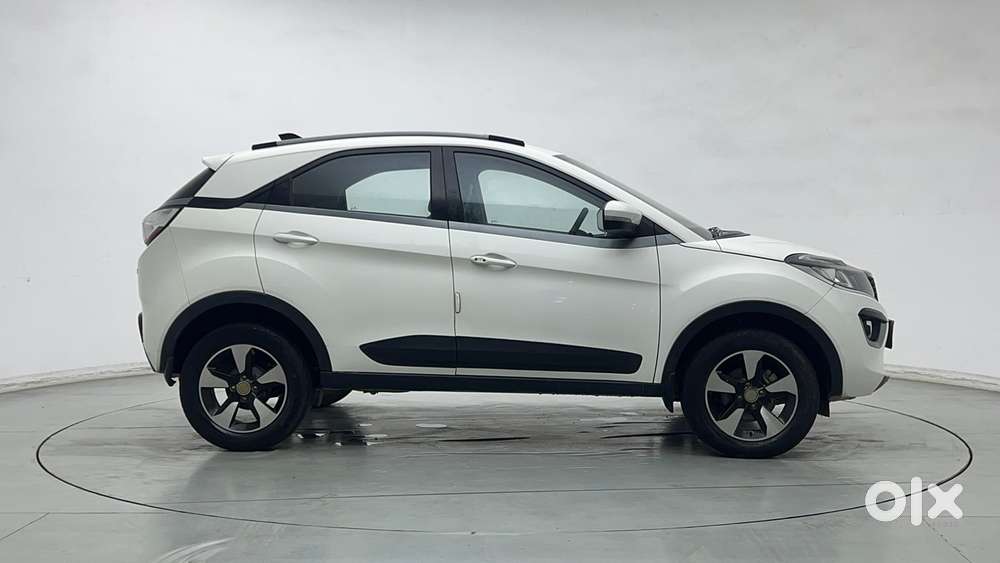 Tata Nexon 1.2 Revotron Xza Plus (l), 2019, Petrol