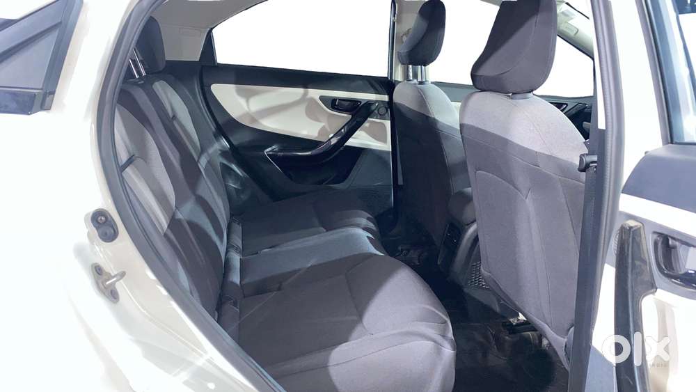 Tata Nexon Creative Plus 1.2 Revotron Petrol 6 Mt, 2025, Petrol