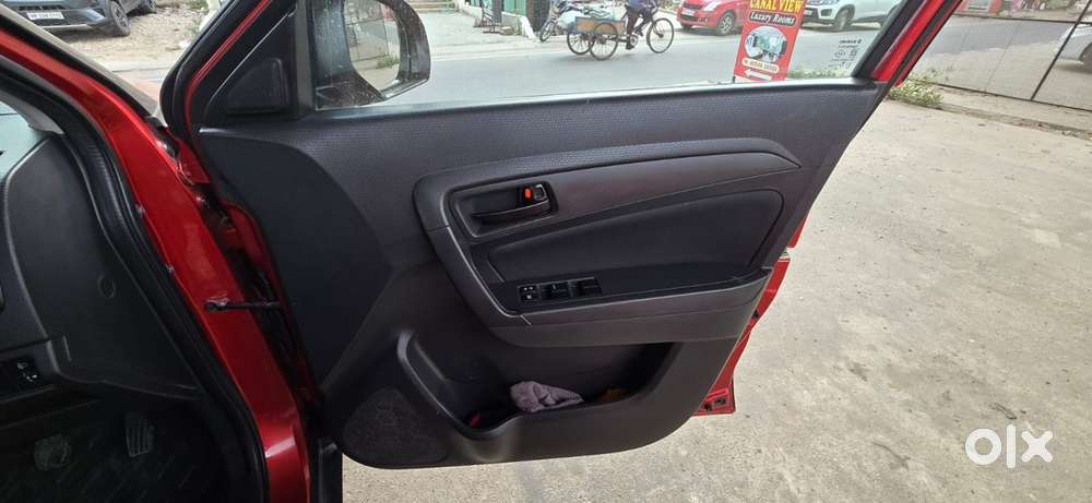 Maruti Suzuki Brezza 2016 Diesel Well Maintained