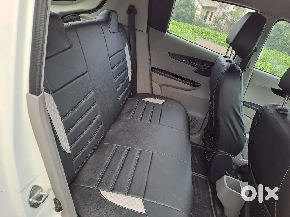 Mahindra Kuv 2016 Well Maintained Car