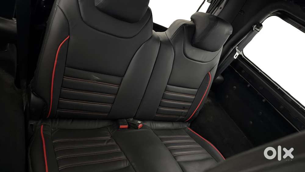Mahindra Thar Lx 4-str Hard Top At, 2021, Petrol