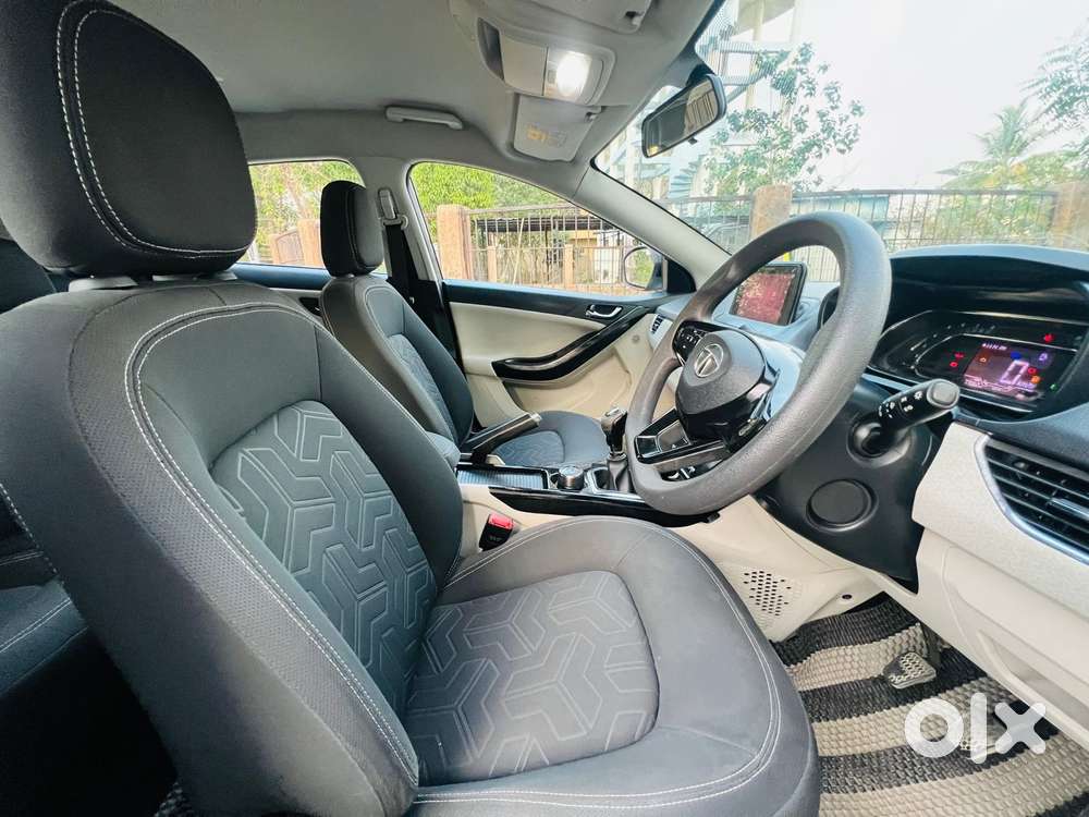 Tata Nexon 1.5 Revotorq Xz Plus Dual Tone, 2021, Petrol